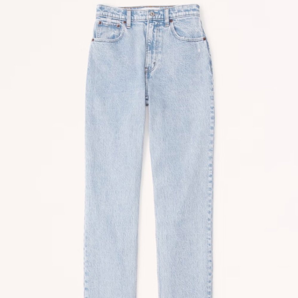 Abercrombie | Ultra High Rise 90s Straight Jean
